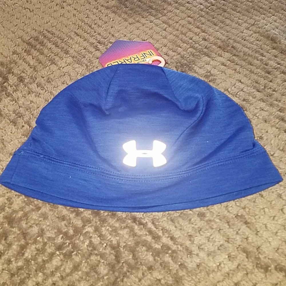 UNDER ARMOUR WOMEN'S INFRARED SKULL CAP